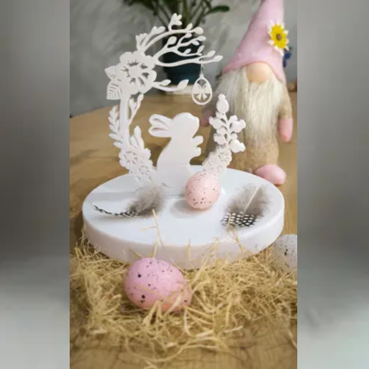 Easter Bunny with Hanging Egg Ornament STL file