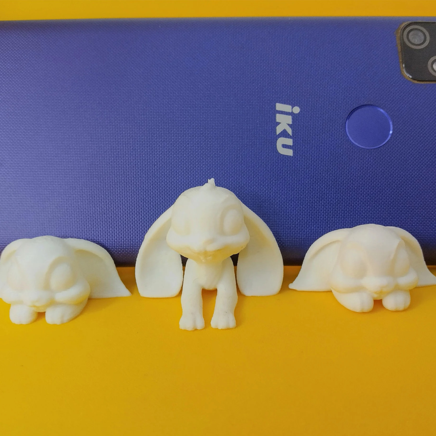 Easter Rabbit Phone Stand STL file