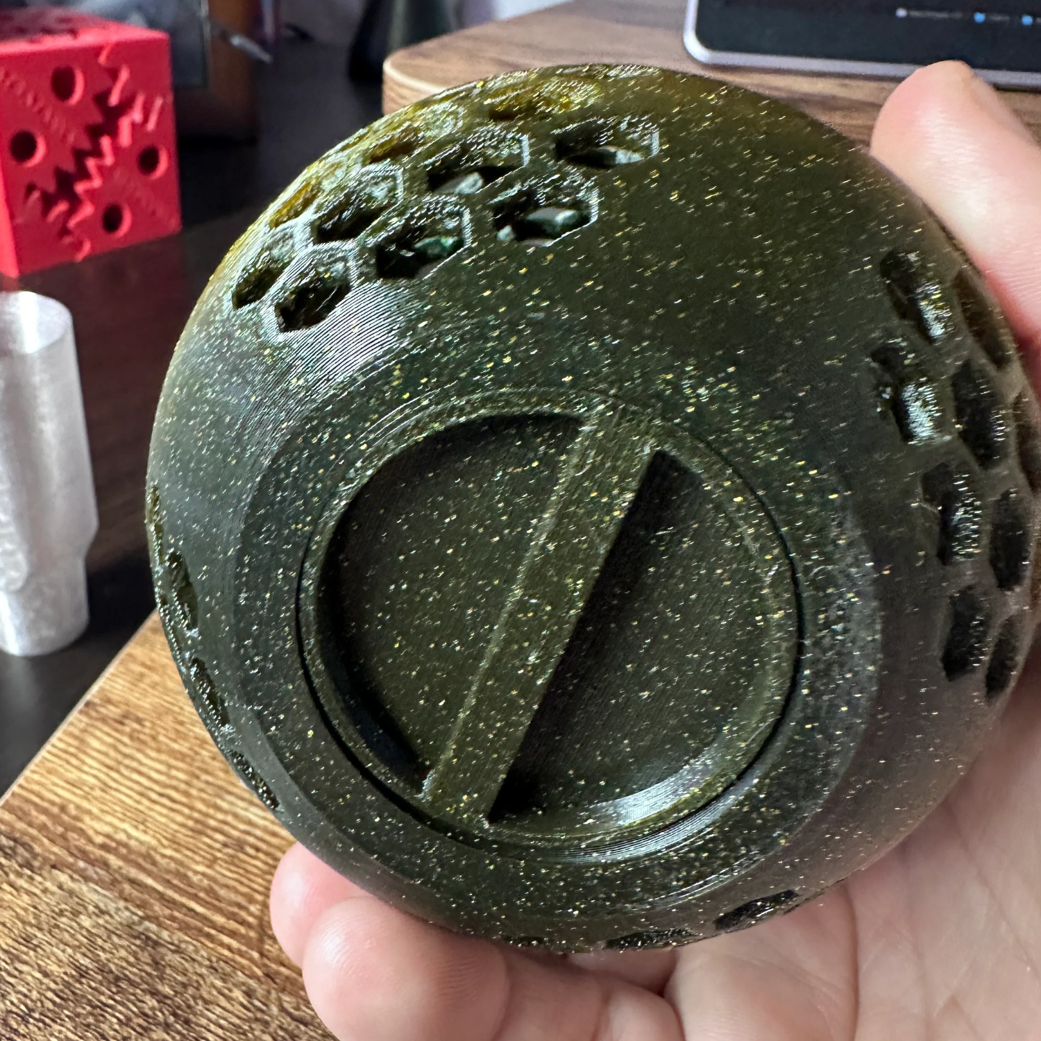 Airless Easter Egg STL file